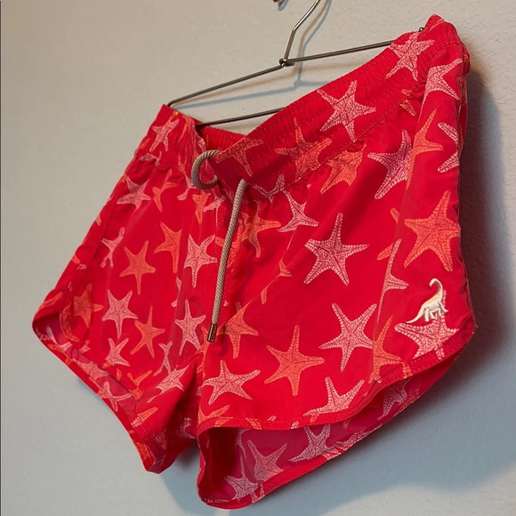 Red and Pink Star Pattern Athletic Shorts - Picture 3 of 8
